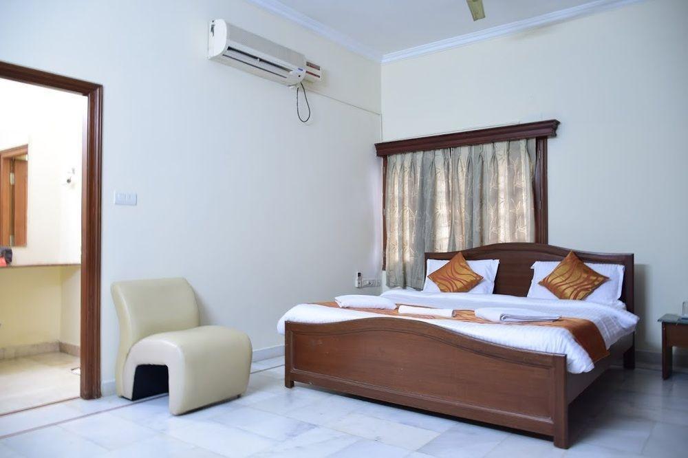 อัลไพน์ โกลว์ เรซิเดนซี เครสต์ Hotel ไฮเดอราบัด ภายนอก รูปภาพ