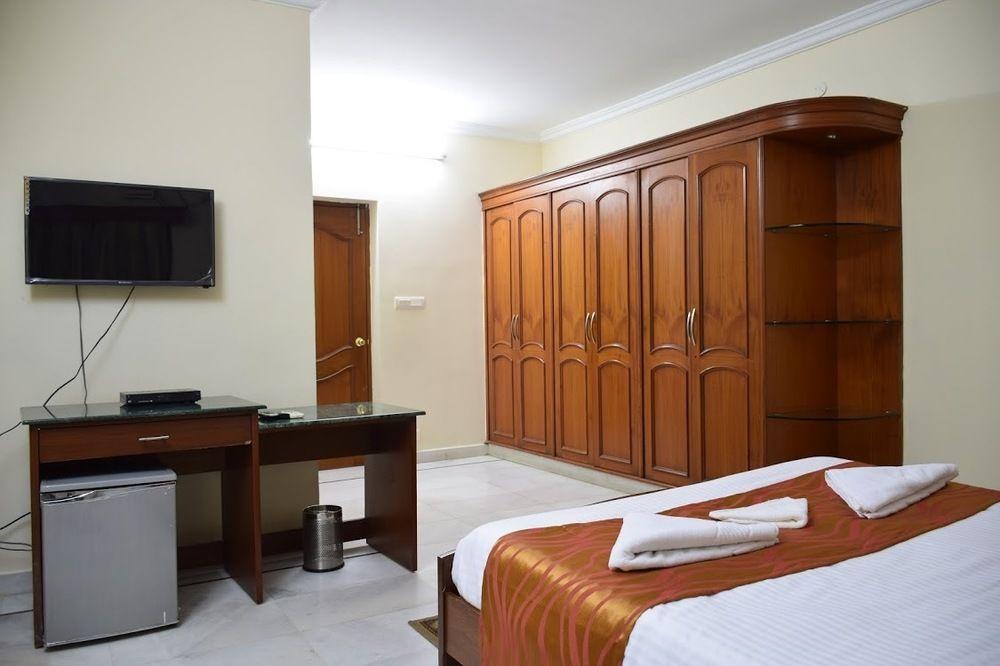 อัลไพน์ โกลว์ เรซิเดนซี เครสต์ Hotel ไฮเดอราบัด ภายนอก รูปภาพ
